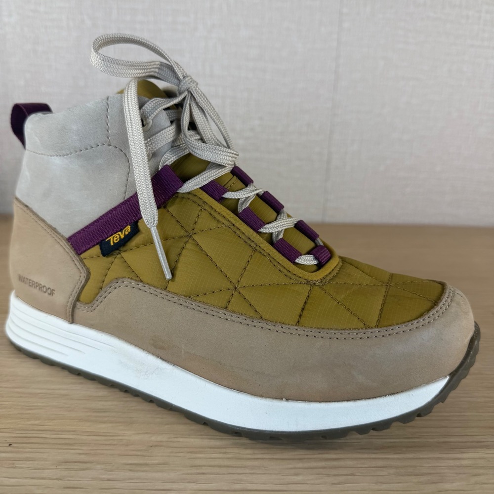 Teva Ember Commute WP Womens 6 Waterproof Suede Quilted Hiking Ankle Boots